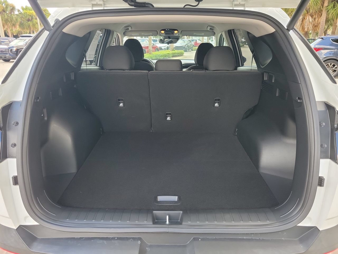 Used 2023 Hyundai Tucson SEL FWD image 7
