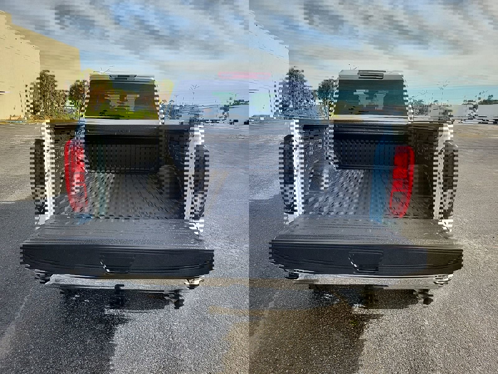 New 2026 GMC Sierra 2500 Pro w/ Convenience Package image 7