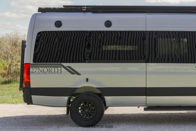 Used 2025 Mercedes-Benz Sprinter 2500 image 10