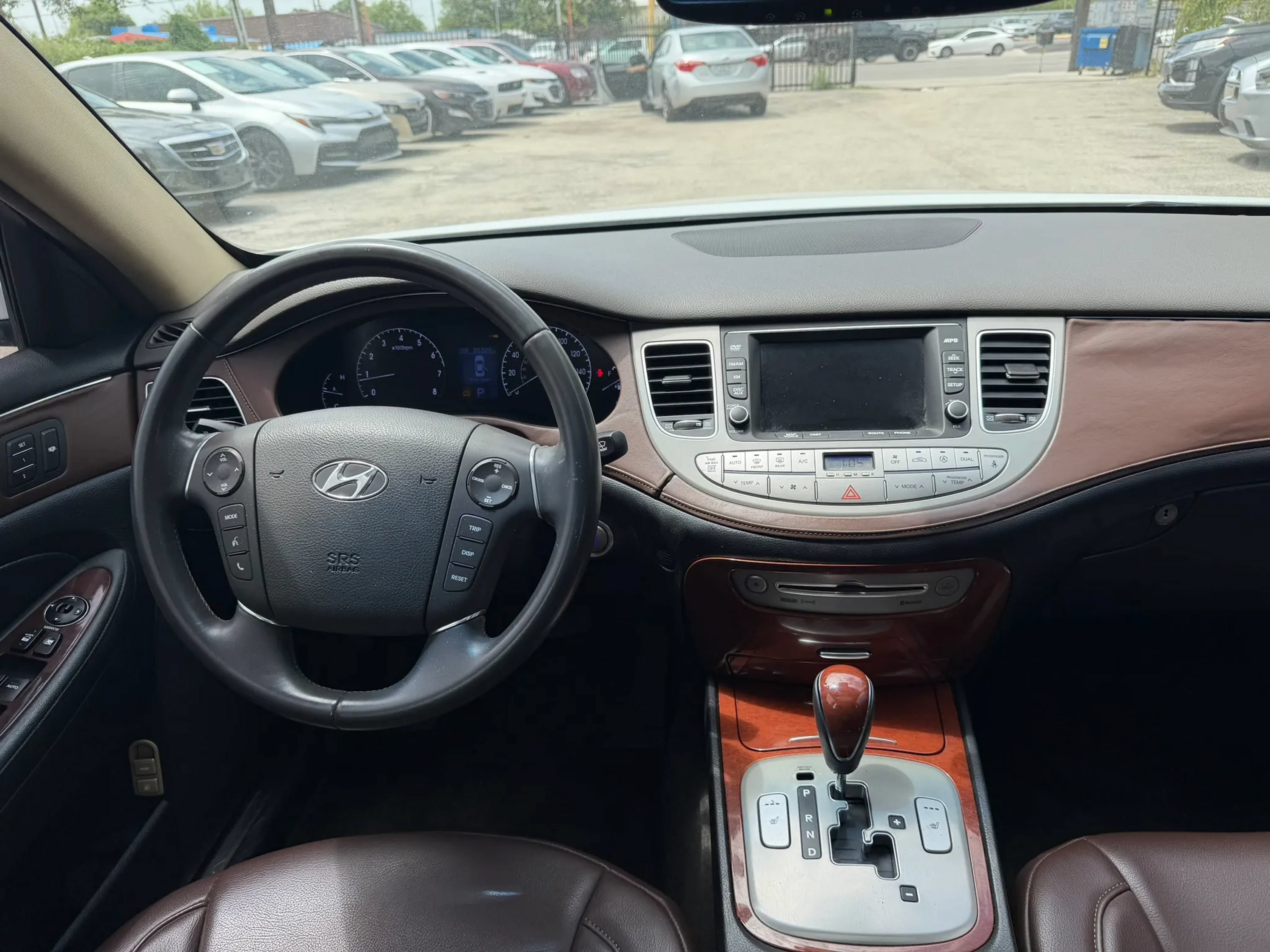 Used 2013 Hyundai Genesis 3.8 w/ Premium Pkg RWD image 15