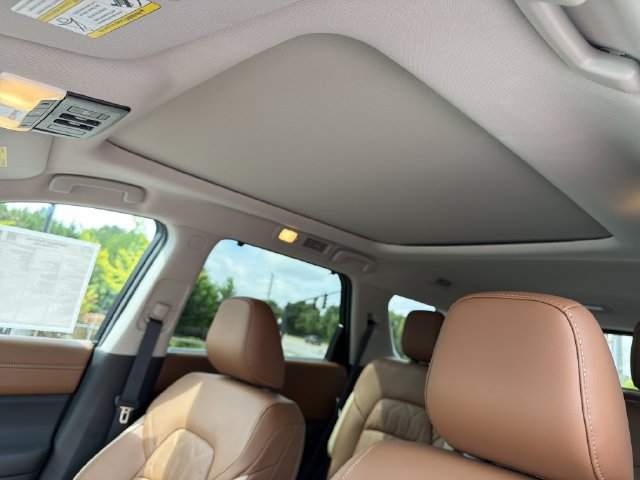New 2026 Nissan Pathfinder Platinum w/ Lighting Package AWD/4WD image 36