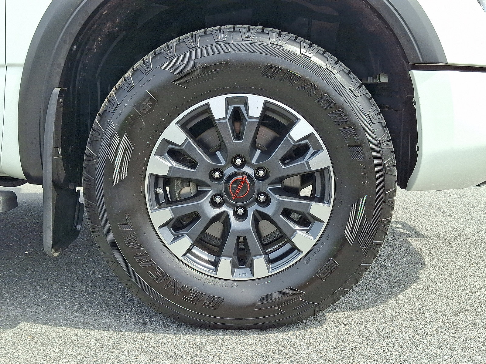 Certified 2024 Nissan Titan PRO-4X w/ Pro-4x Convenience Package AWD/4WD image 10