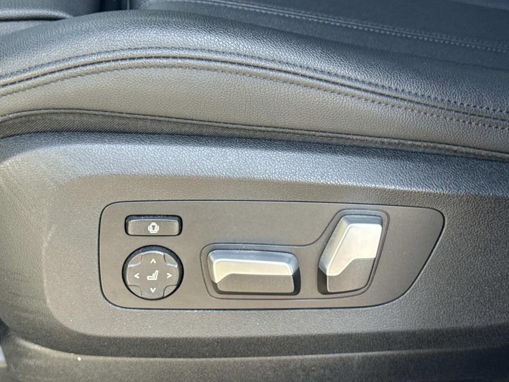 Used 2019 BMW X5 xDrive40i w/ Convenience Package image 17