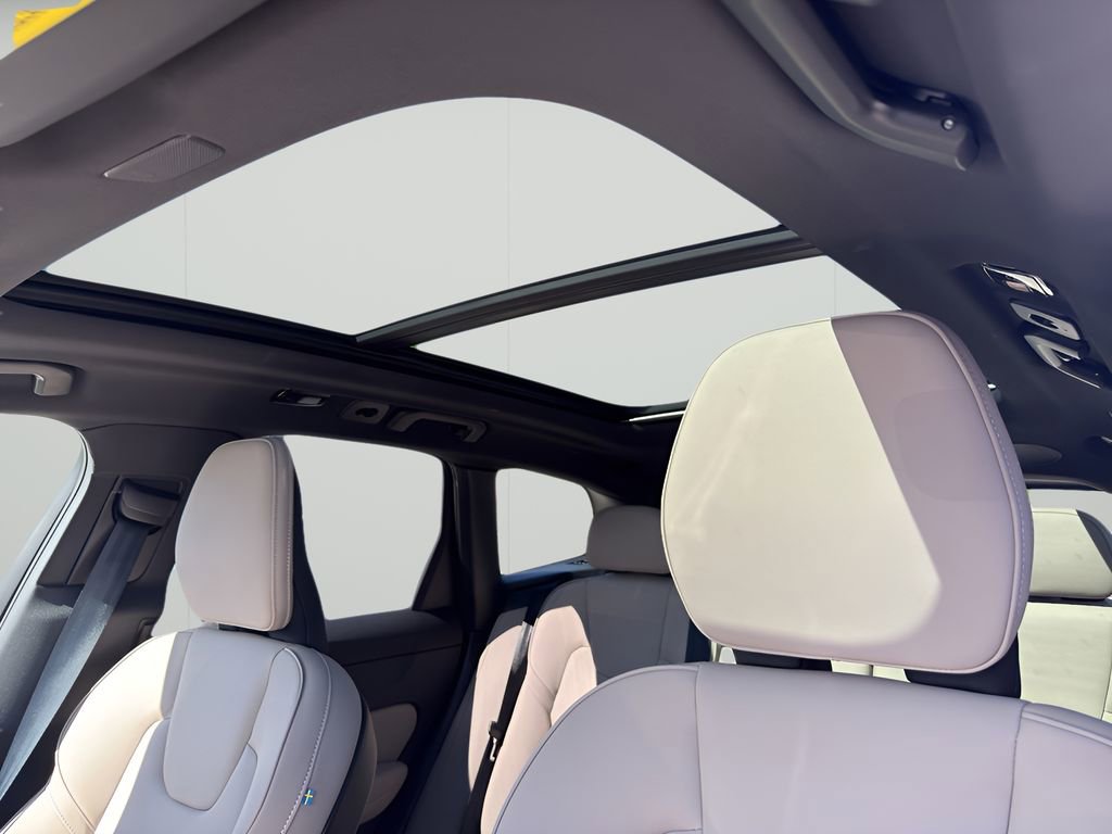 New 2026 Volvo XC60 T8 Plus w/ Protection Package AWD/4WD image 14