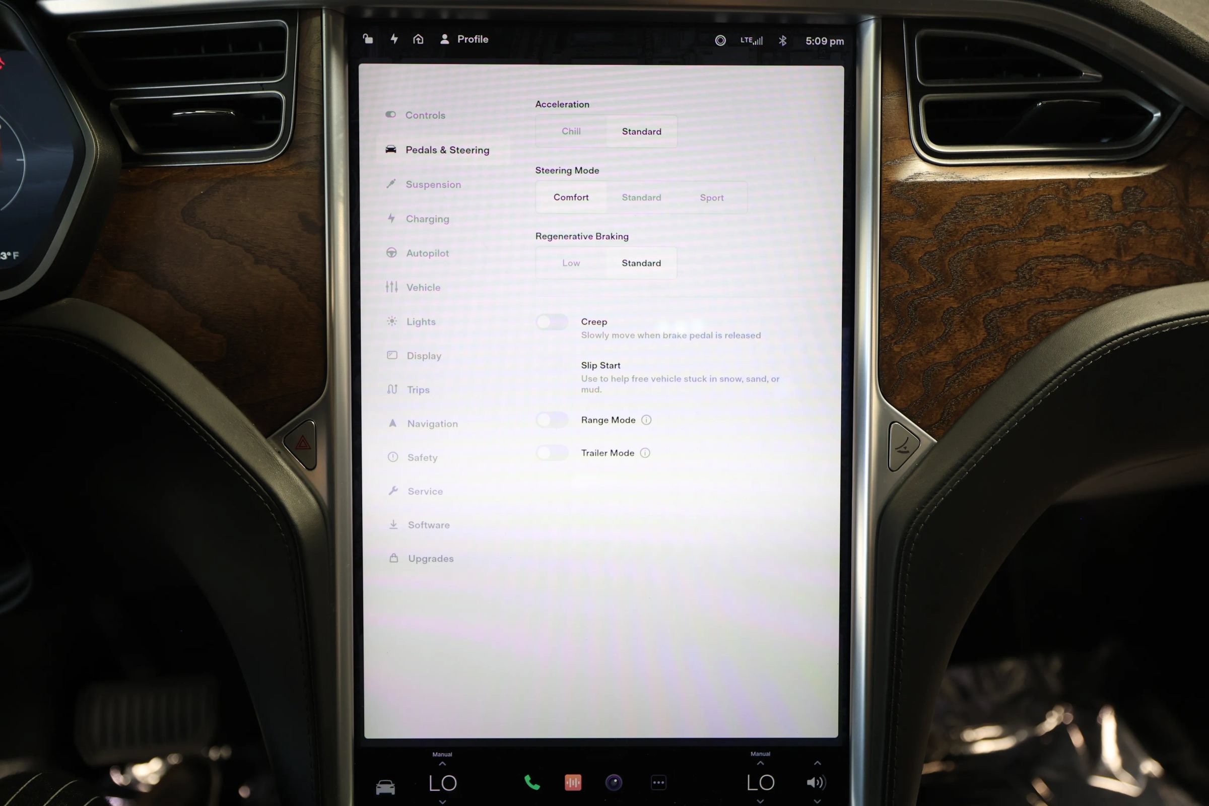 Used 2017 Tesla Model X 90D AWD/4WD image 58