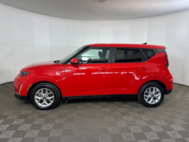 Used 2025 Kia Soul LX w/ LX Technology Package image 6