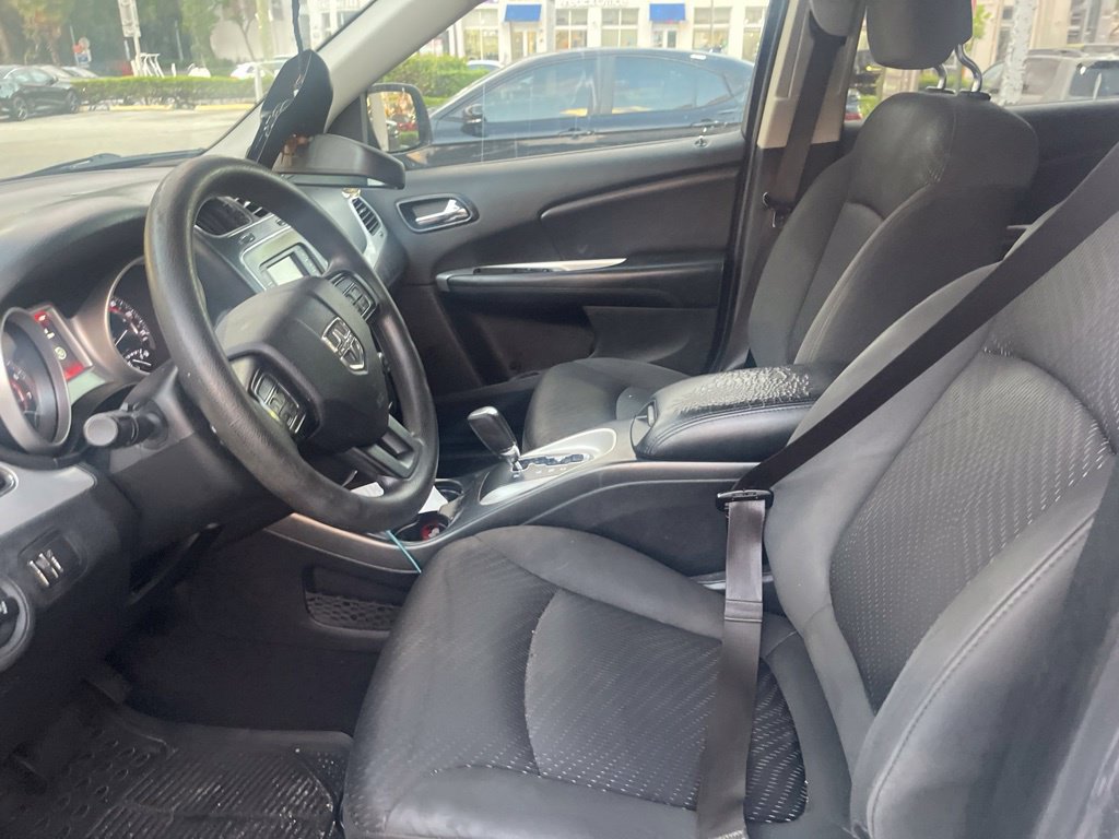 Used 2018 Dodge Journey SXT w/ Blacktop Package FWD image 15