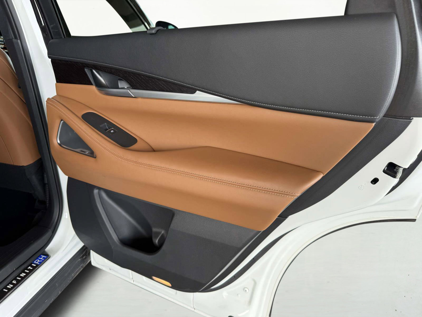 Used 2025 INFINITI QX60 Autograph image 45