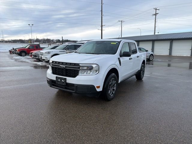 Used 2022 Ford Maverick XLT image 4
