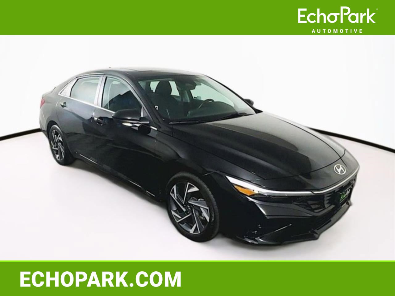 Used 2025 Hyundai Elantra SEL FWD image 1