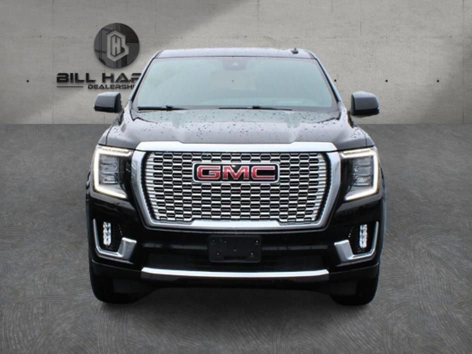 Used 2023 GMC Yukon XL Denali w/ Advanced Technology Package image 2