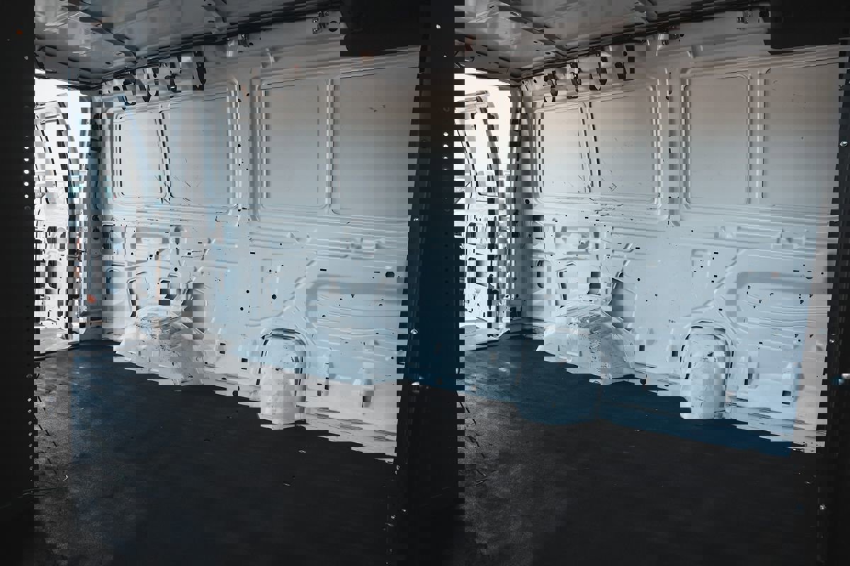 Used 2014 Ford E-150 and Econoline 150 w/ Power Group image 10