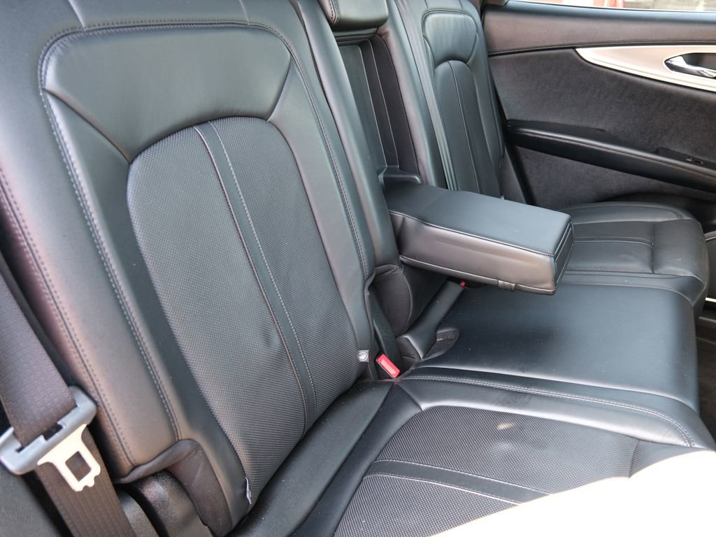 Used 2019 Lincoln Nautilus Reserve image 33