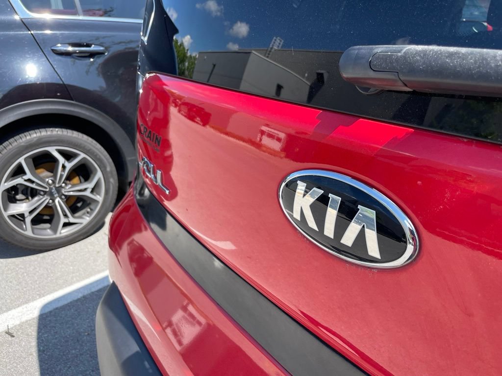 Used 2015 Kia Soul + FWD image 8