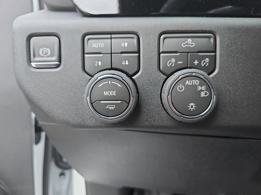 New 2026 Chevrolet Silverado 1500 LT w/ Z71 Off-Road Package image 24