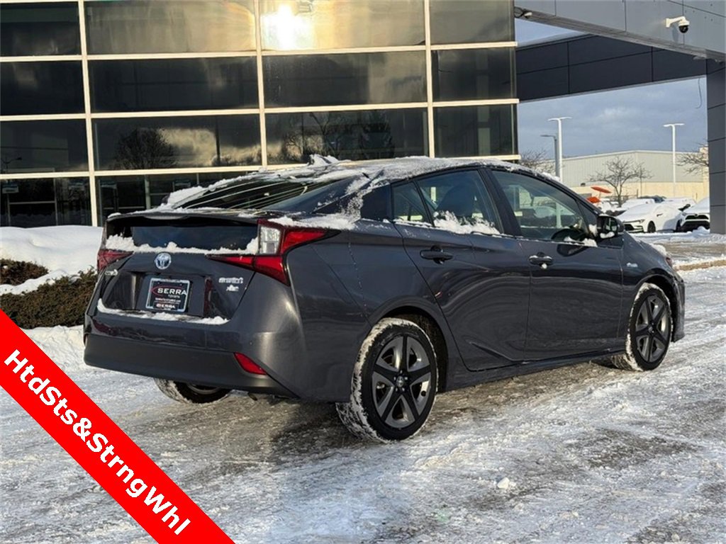 Used 2022 Toyota Prius XLE image 3