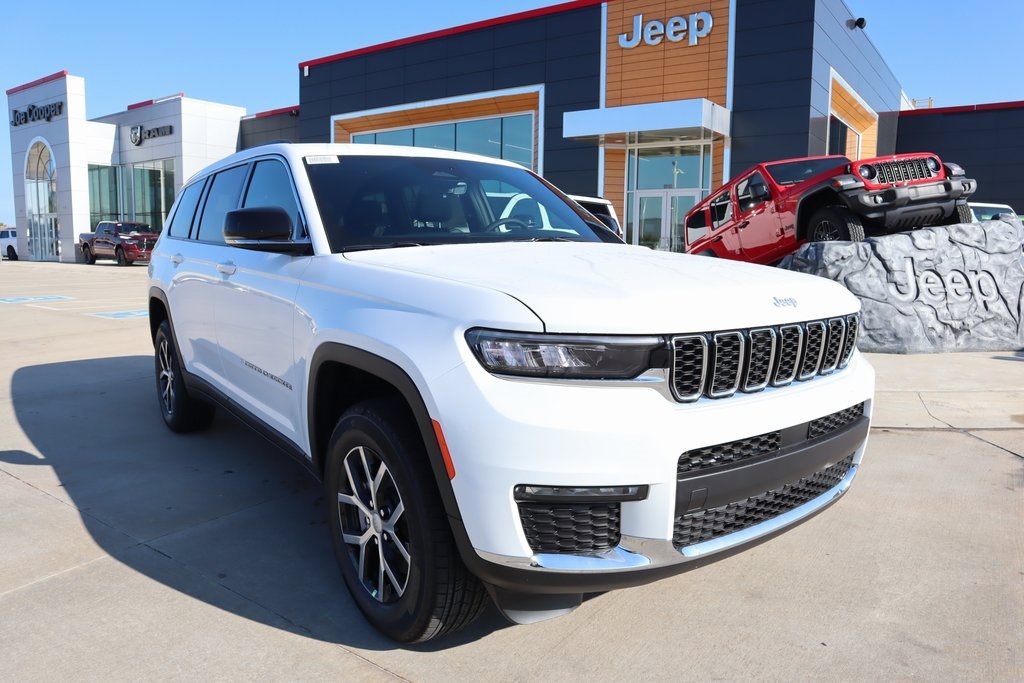 New 2025 Jeep Grand Cherokee L Limited image 1