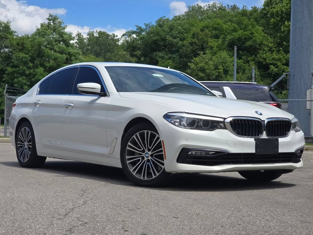 Used 2017 BMW 530i xDrive AWD/4WD image 2