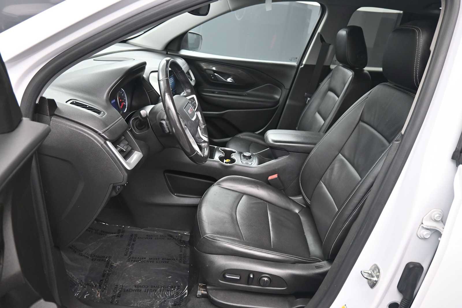 Used 2022 GMC Terrain SLT w/ Infotainment Package II AWD/4WD image 18