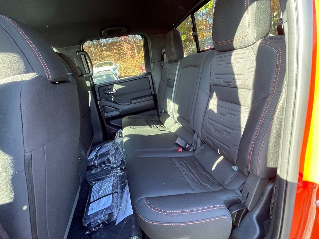 Certified 2025 Nissan Frontier PRO-4X image 21