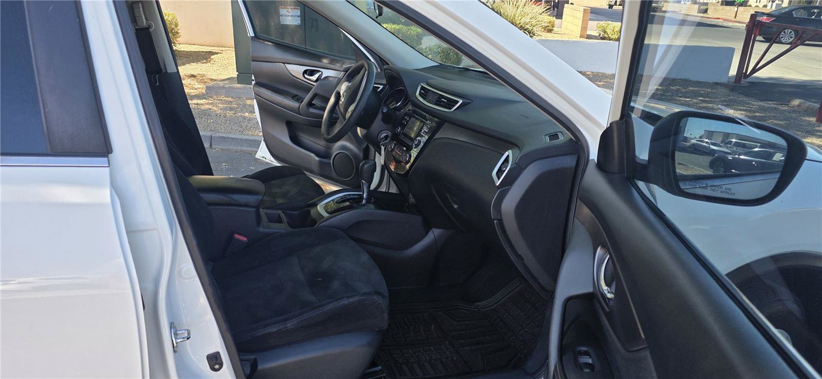 Used 2016 Nissan Rogue S FWD image 14