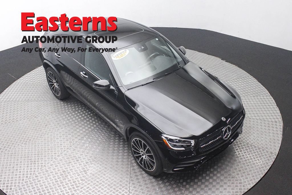Used 2023 Mercedes-Benz GLC 300 4MATIC Coupe image 3
