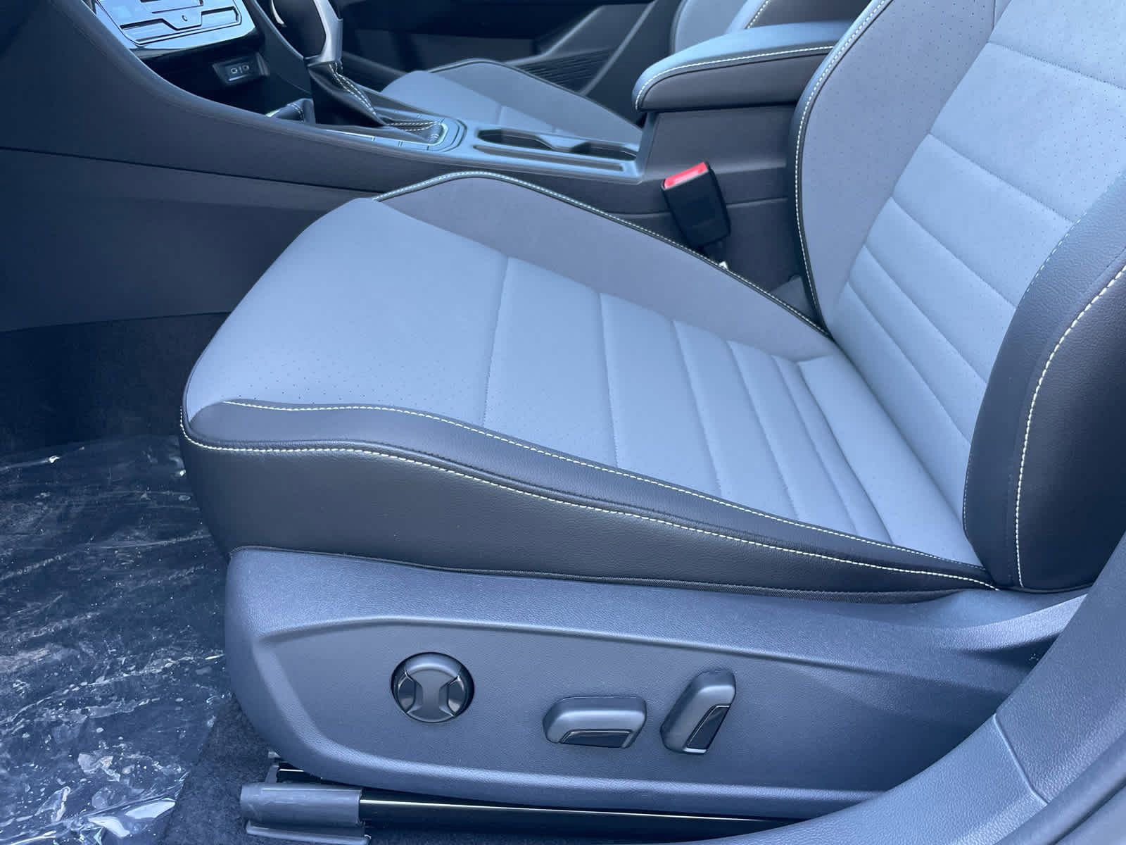 New 2026 Volkswagen Jetta SE FWD image 23