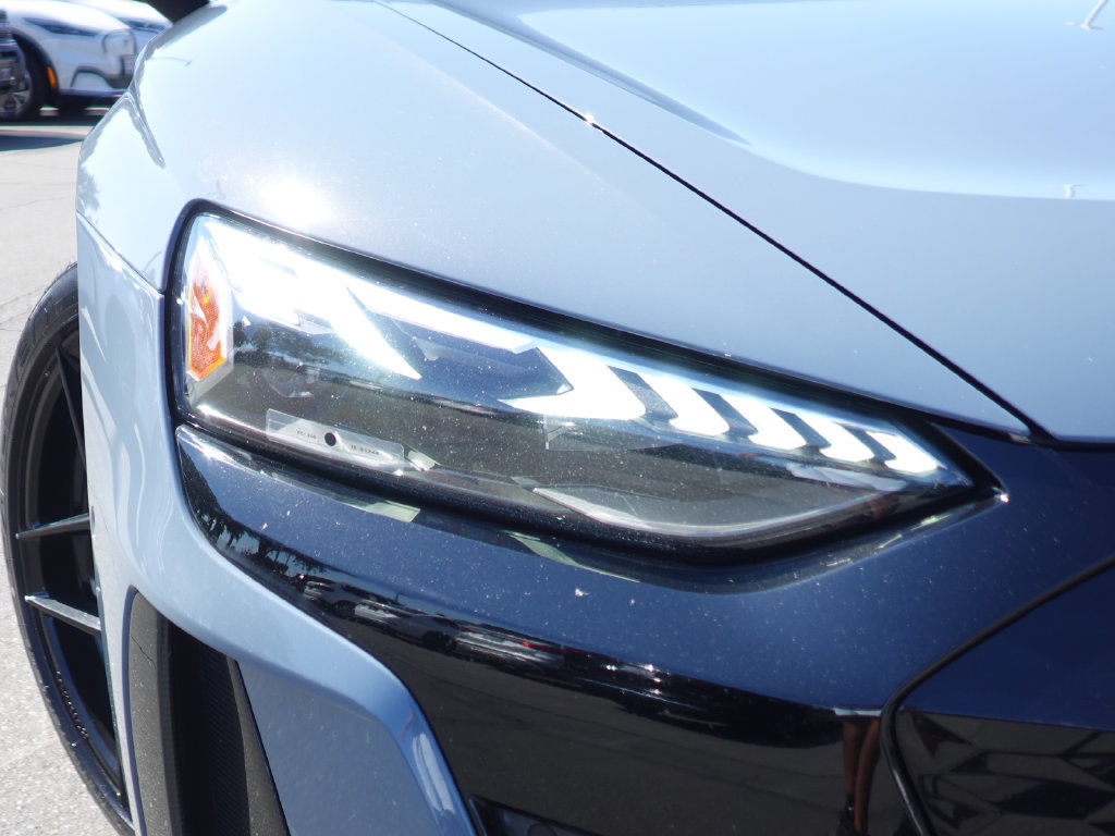Used 2022 Audi RS e-tron GT AWD/4WD image 3