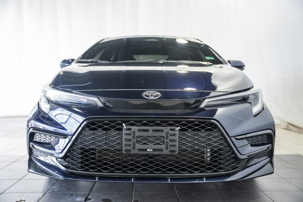 Used 2024 Toyota Corolla SE image 2