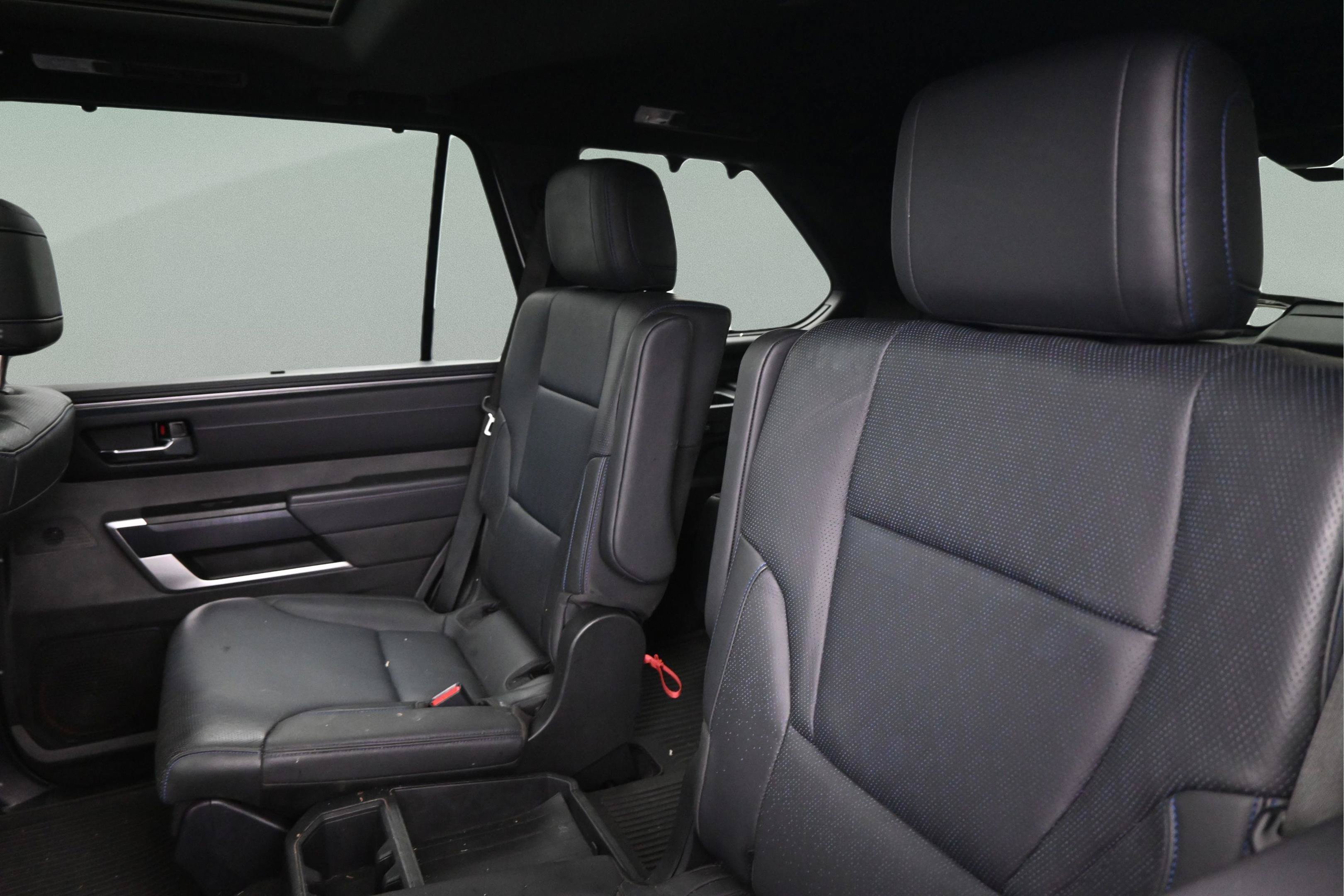 Certified 2025 Toyota Sequoia Platinum AWD/4WD image 34