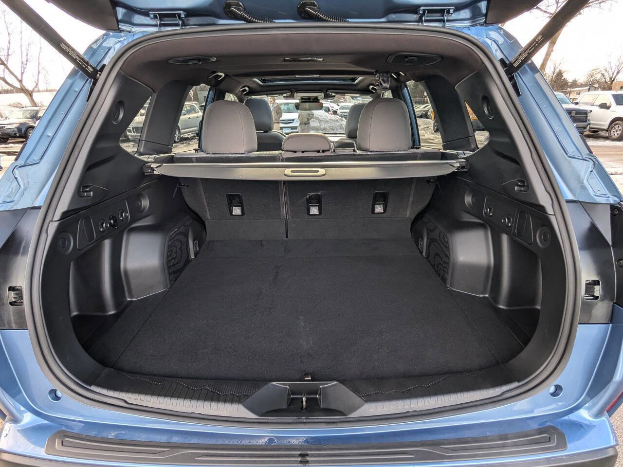 Used 2025 Subaru Forester Premium image 26