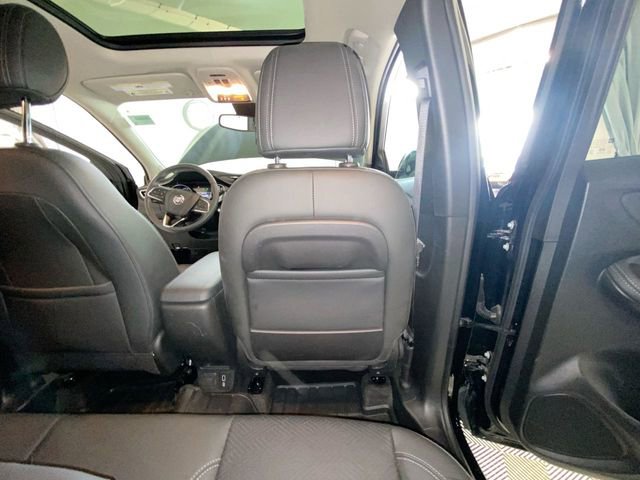 Used 2023 Buick Encore GX Essence w/ Experience Buick Package AWD/4WD image 36