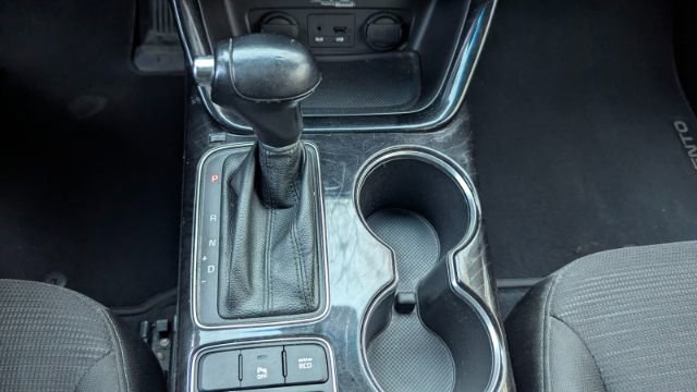 Used 2015 Kia Sorento LX image 42