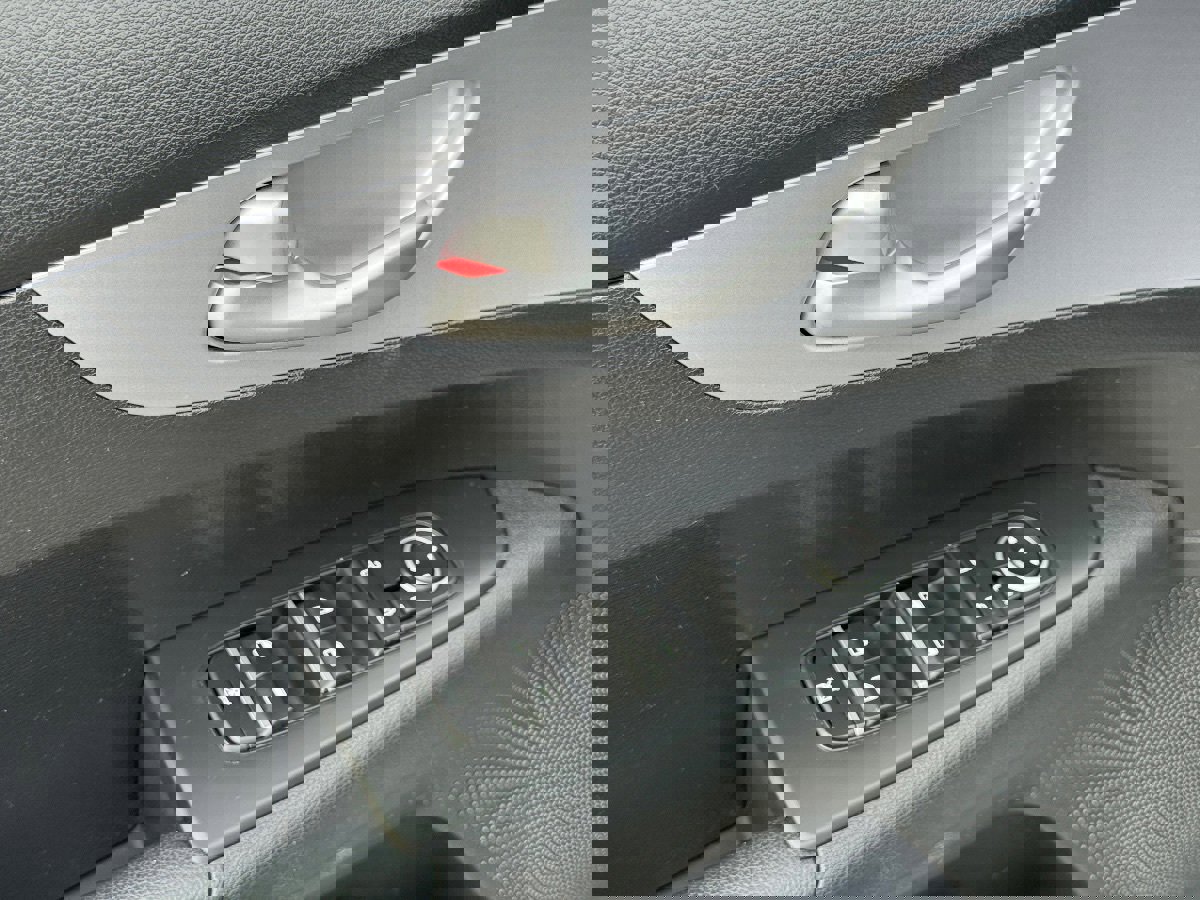 Used 2024 Kia Forte LXS image 28