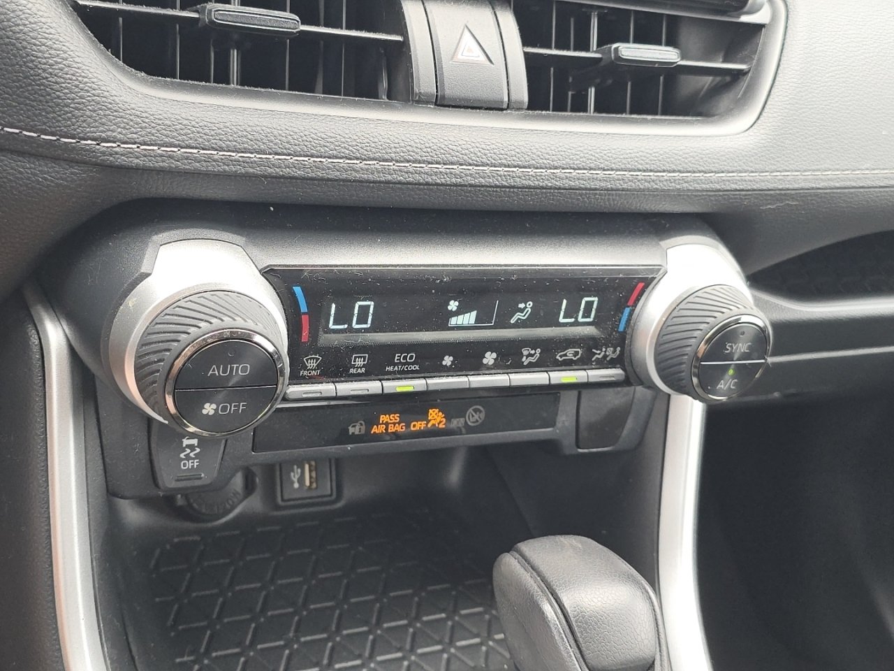 Certified 2023 Toyota RAV4 XLE AWD/4WD image 22