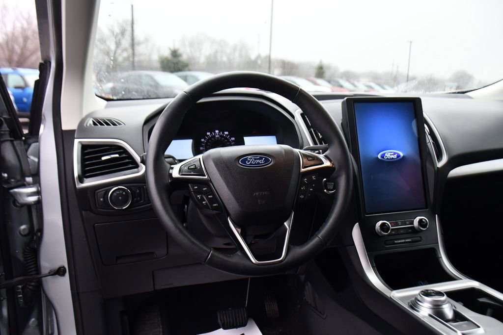 Used 2024 Ford Edge SEL w/ Convenience Package image 12