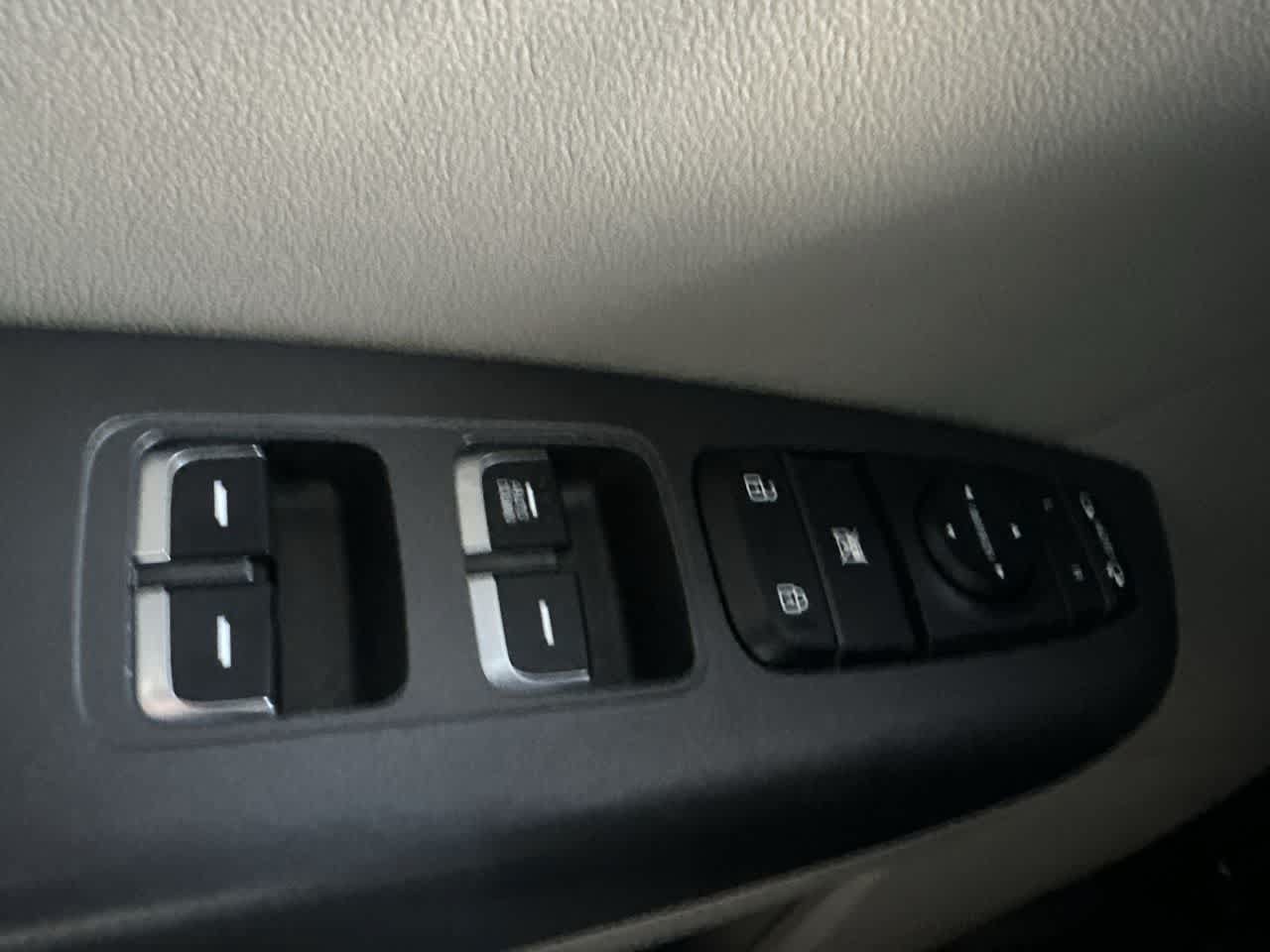 Used 2020 Kia Sportage S FWD image 17