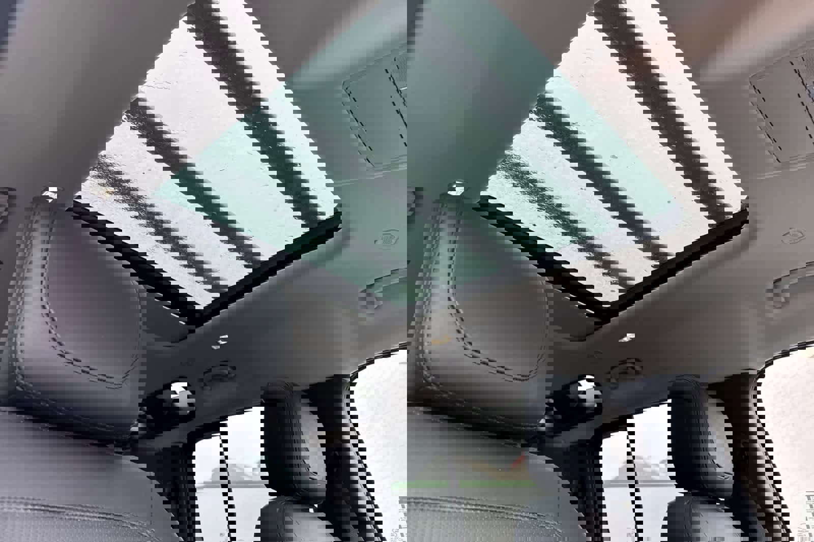 Used 2020 Land Rover Defender 110 HSE image 18