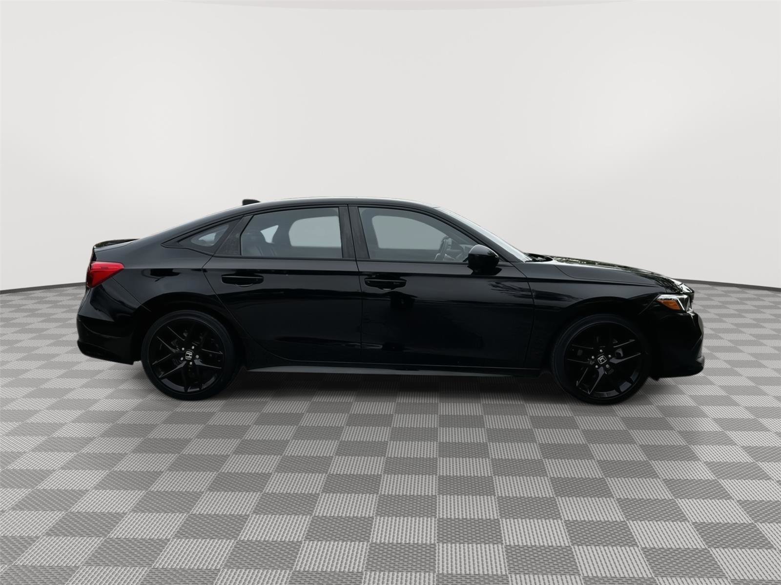 Used 2023 Honda Civic Sport image 5