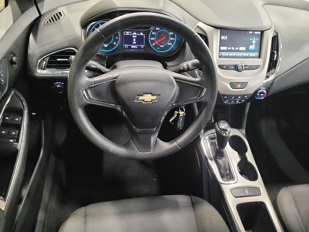 Used 2018 Chevrolet Cruze LS FWD image 22