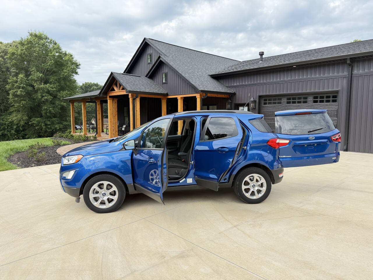 Used 2020 Ford EcoSport SE FWD image 5