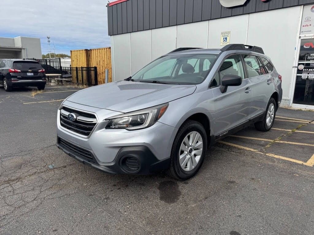 Used 2018 Subaru Outback 2.5i image 3