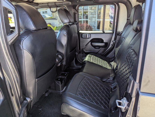 Used 2021 Jeep Gladiator Willys AWD/4WD image 23