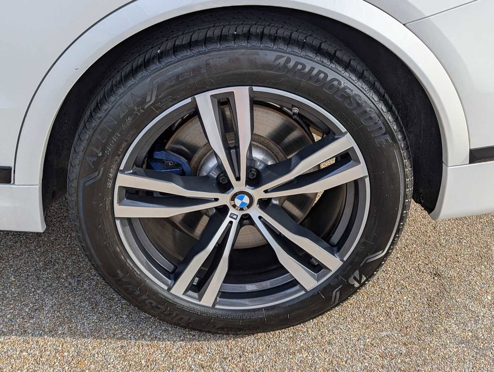 Used 2024 BMW X7 M60i w/ Executive Package image 28