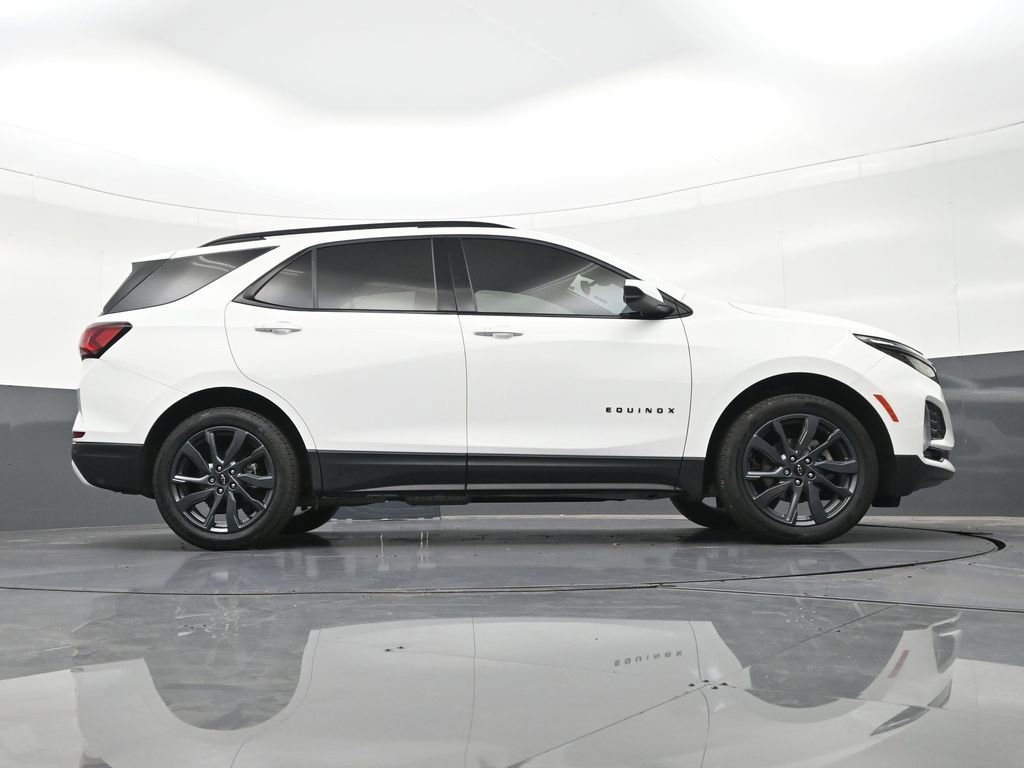 Used 2024 Chevrolet Equinox RS FWD image 28
