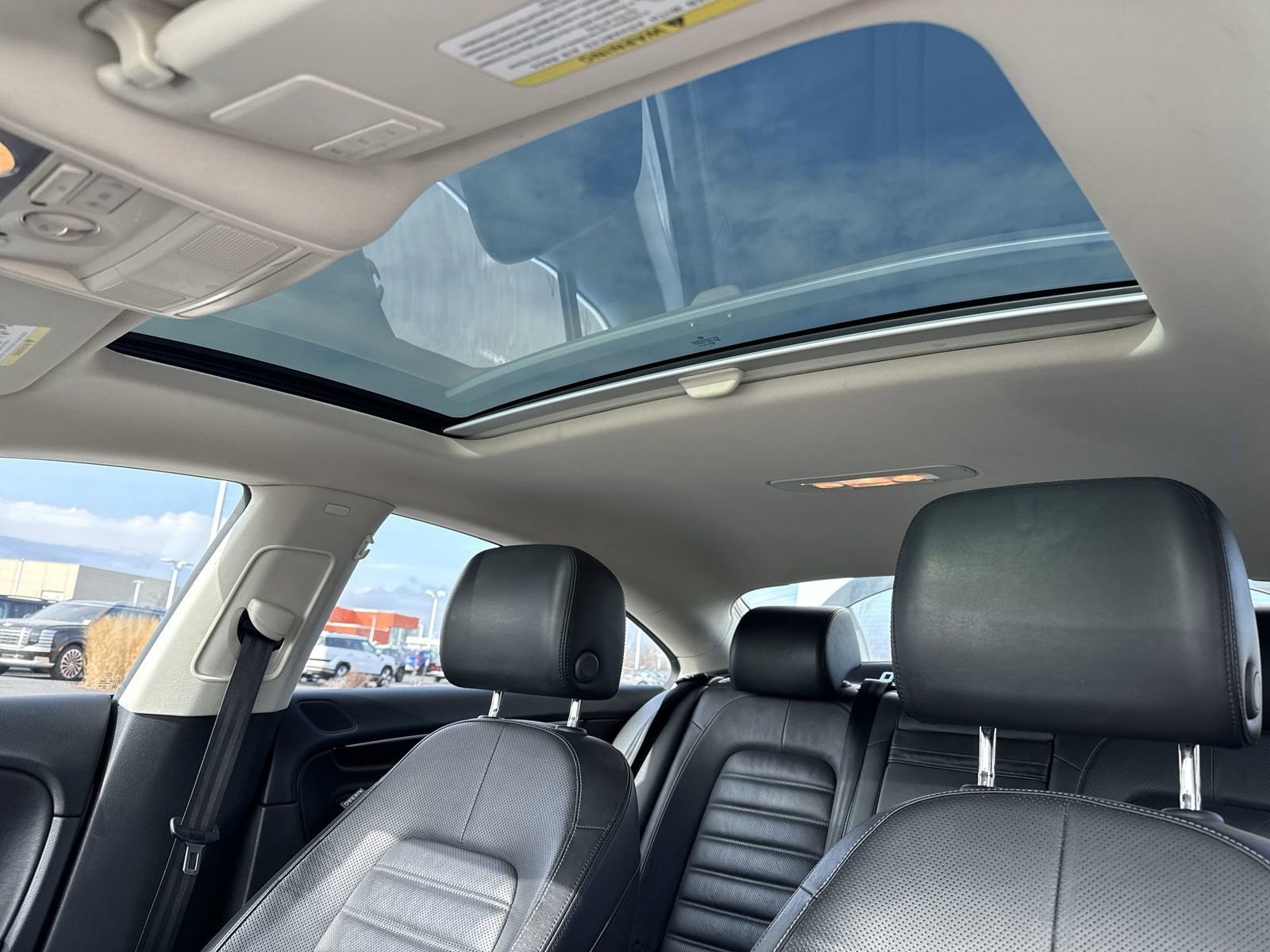 Used 2013 Volkswagen CC Executive image 22