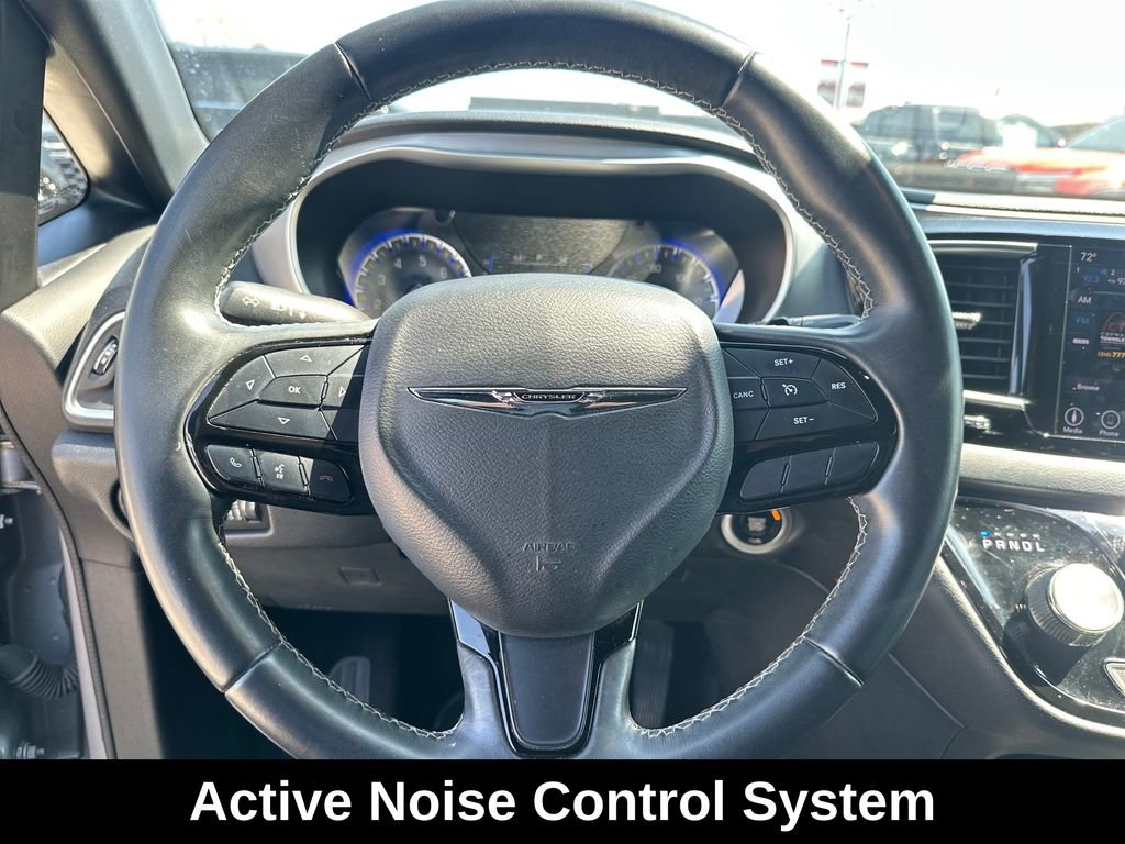 Used 2018 Chrysler Pacifica Touring-L w/ Premium Audio Group image 14