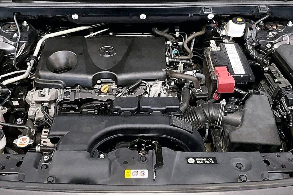 Used 2019 Toyota RAV4 XLE image 9