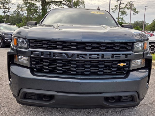 Used 2019 Chevrolet Silverado 1500 Custom w/ Custom Value Package RWD image 3