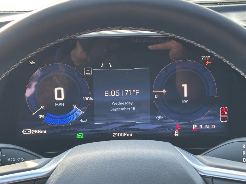 Certified 2025 Chevrolet Equinox EV LT w/ Convenience Package FWD image 14